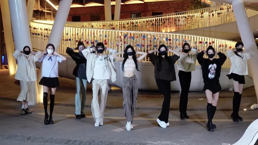 虽然风格不一样，但跟着节奏动，开心最重要